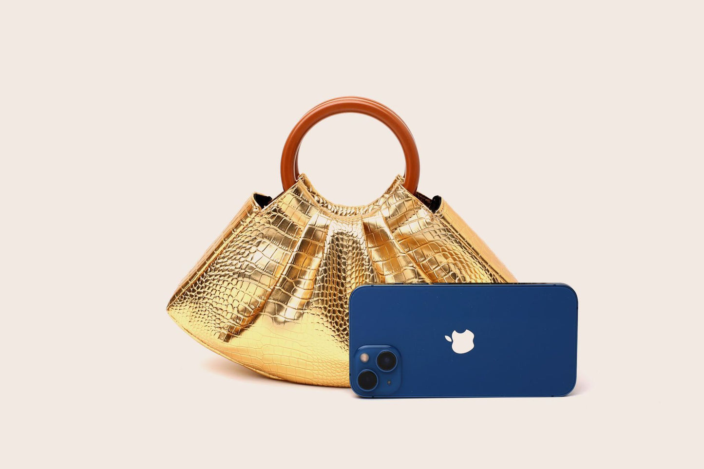 Wooden handle bag