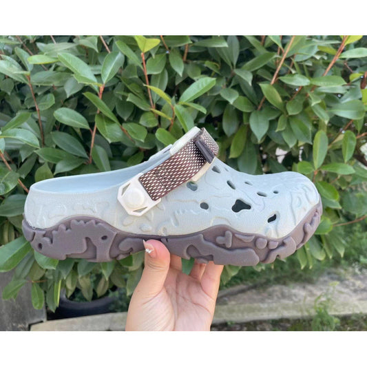 Sculptor Grip Crocs