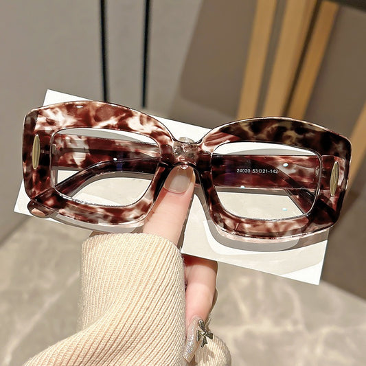 Glossy glasses