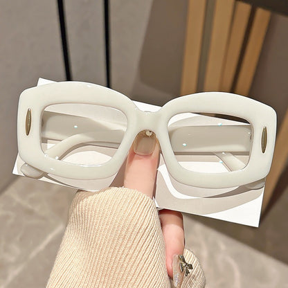 Glossy glasses