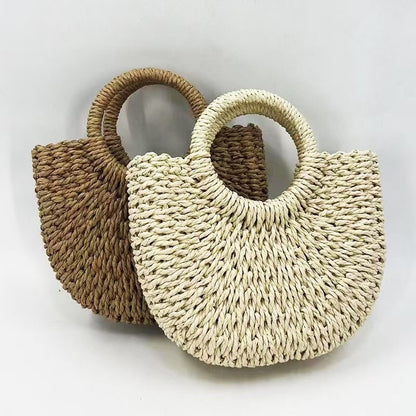 Straw woven beach bag