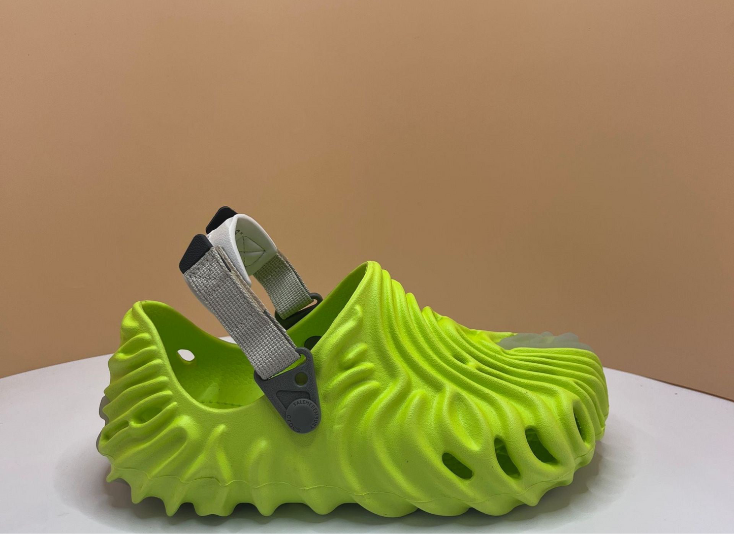 Sculptor Grip Clogs