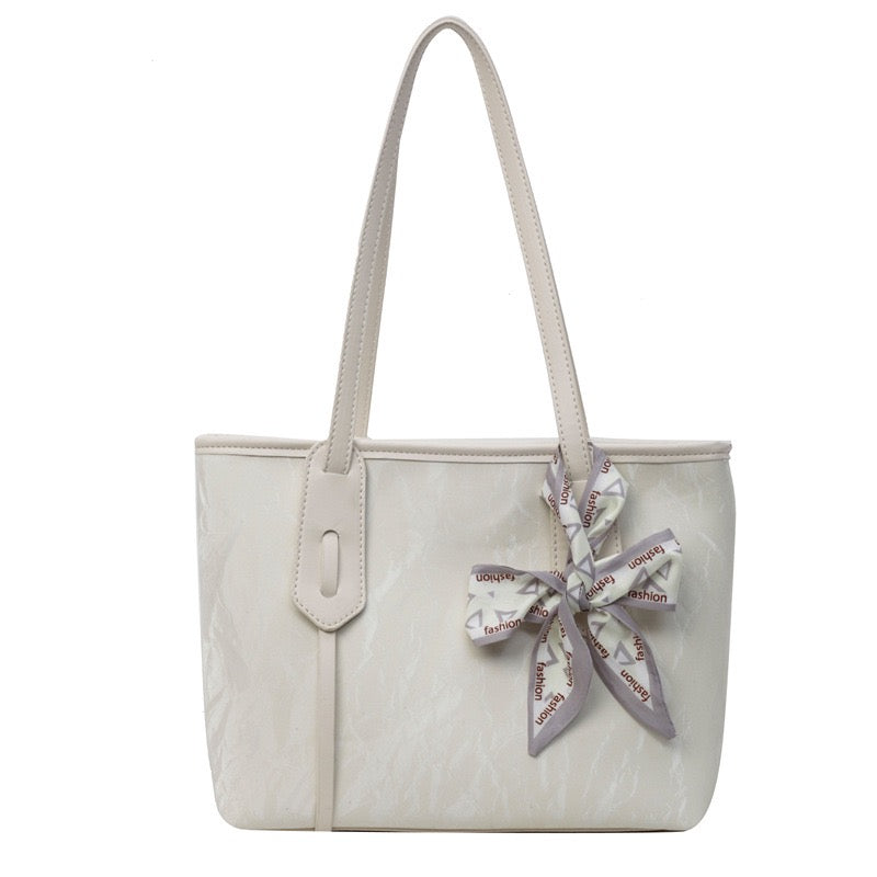 Core Carry Tote