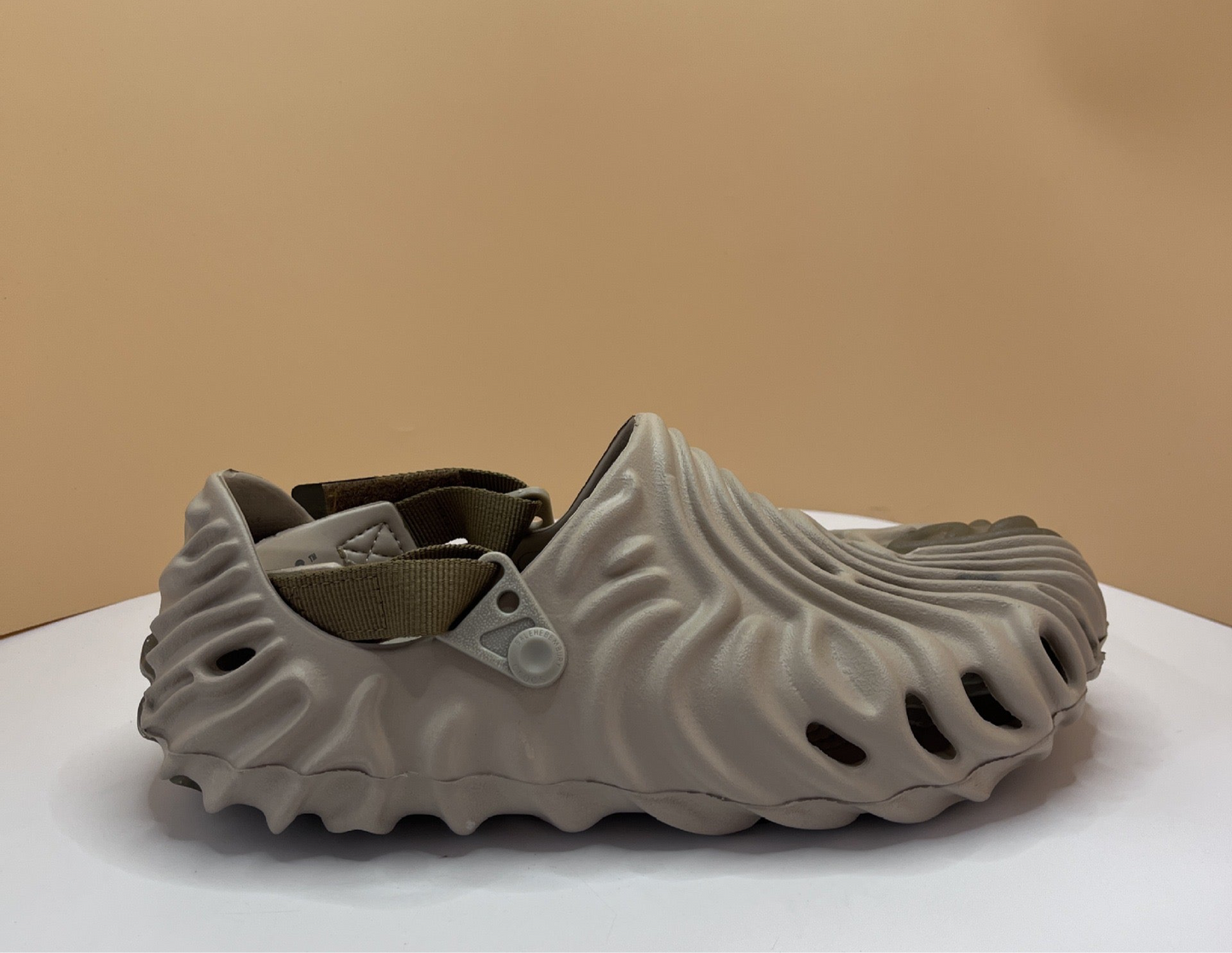 Sculptor Grip Clogs