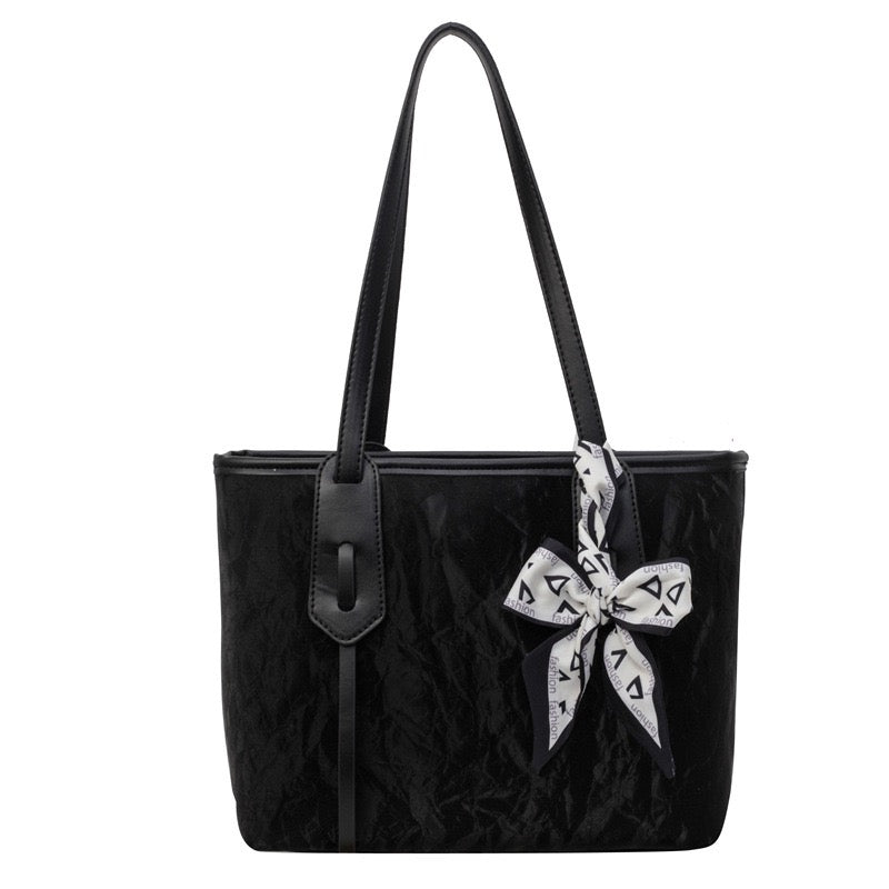 Core Carry Tote