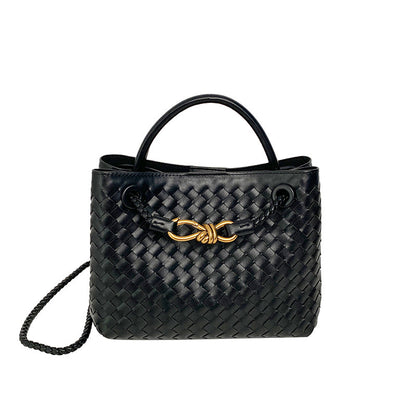 Knot theory tote