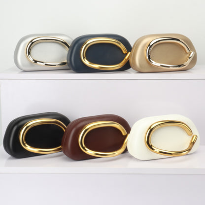 Hoop clutch