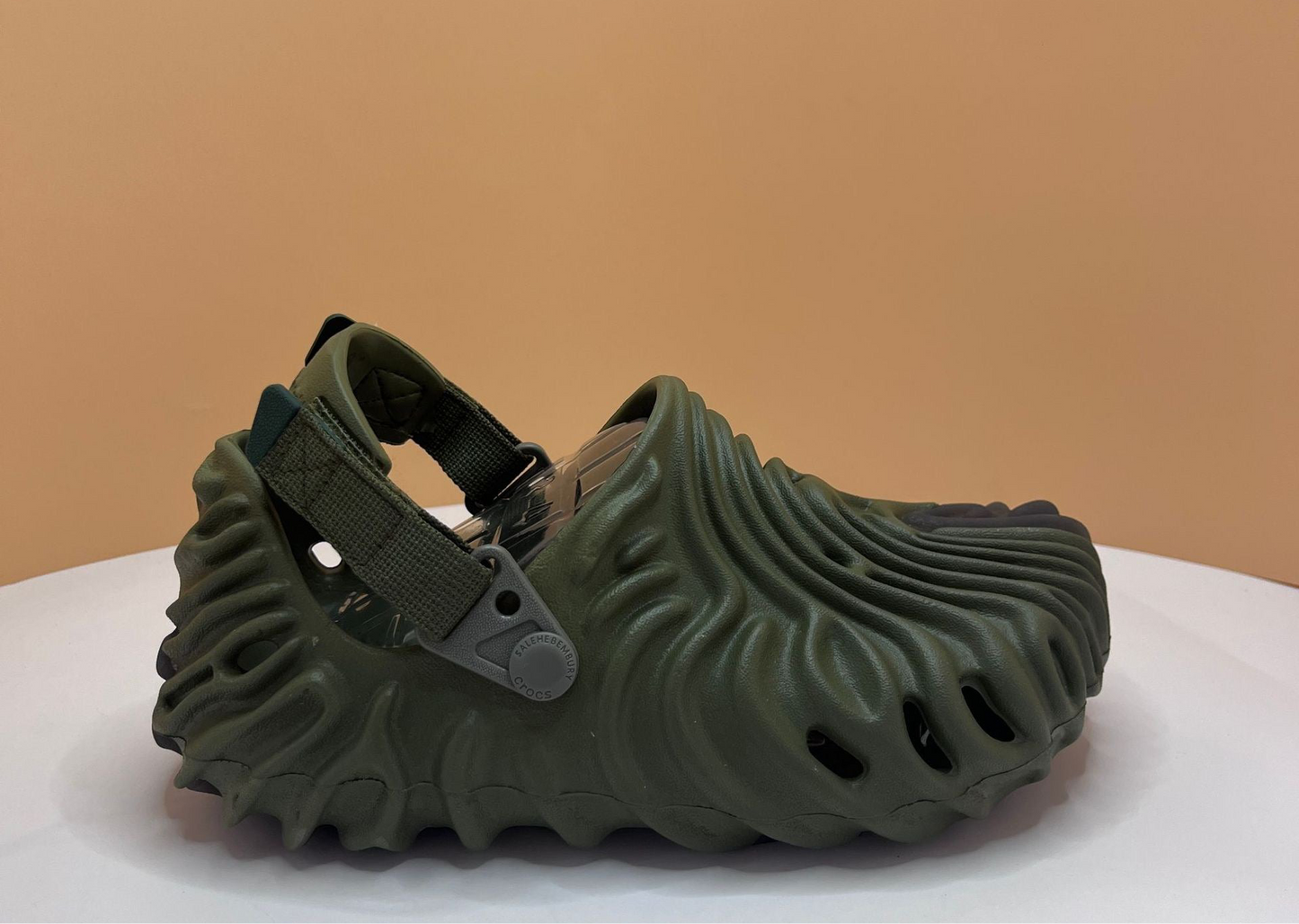 Sculptor Grip Clogs
