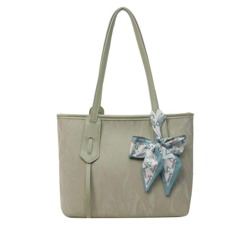 Core Carry Tote