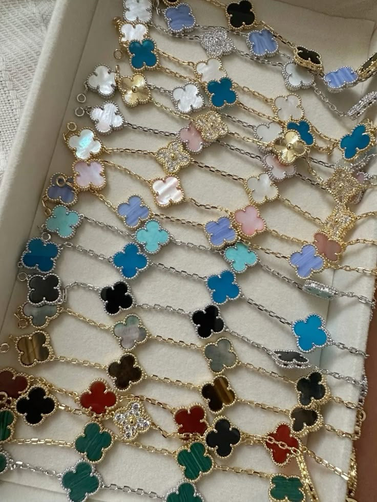 Van-cleef inspired bracelet