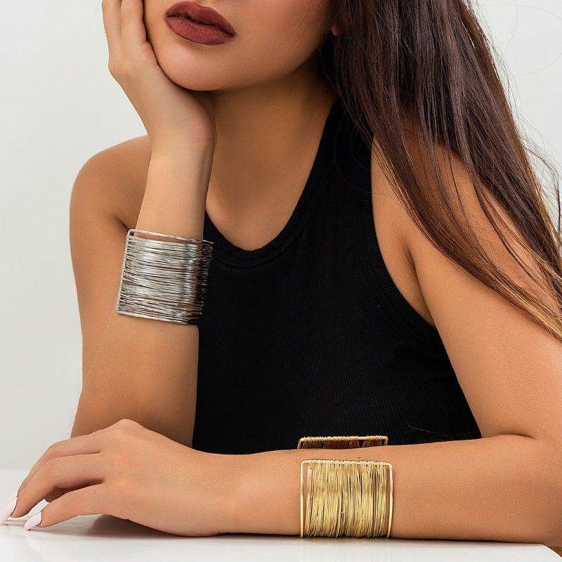 Wide Wire bracelet