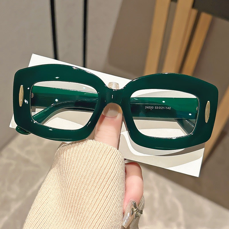 Glossy glasses