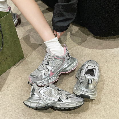 Metal motion runners
