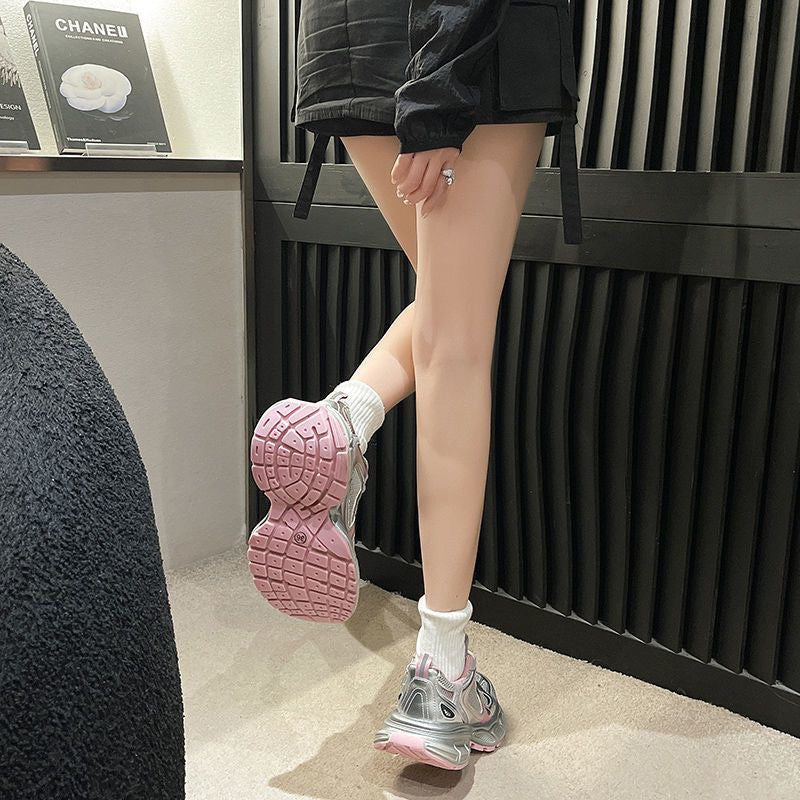 Metal motion runners