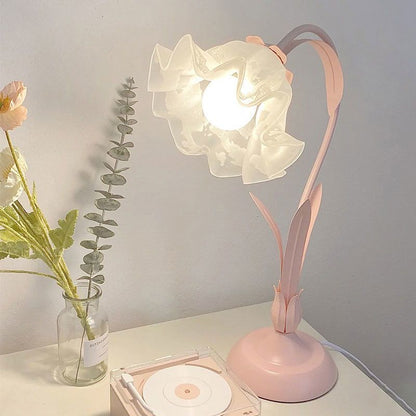 Flower table lamp