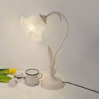 Flower table lamp