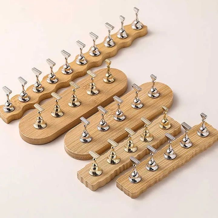 Magnetic Press on nail holder