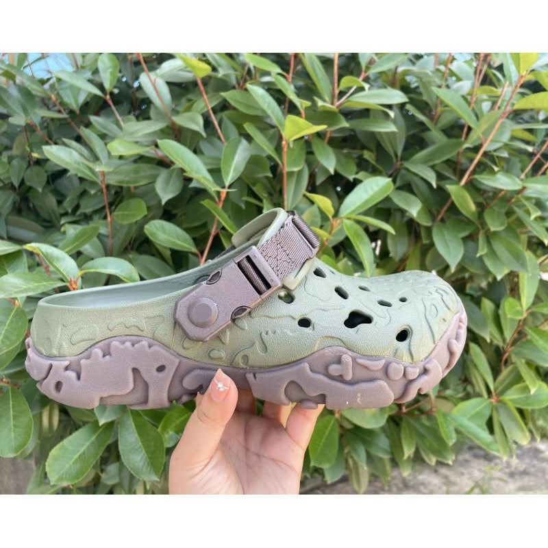 Sculptor Grip Crocs