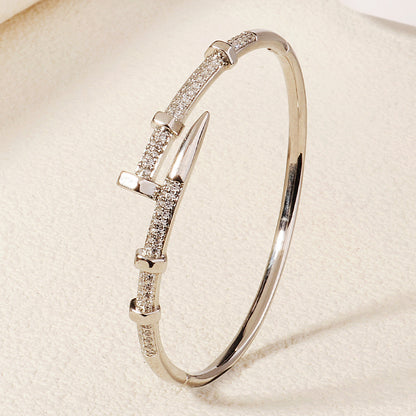 Nail’d it luxe Bangle